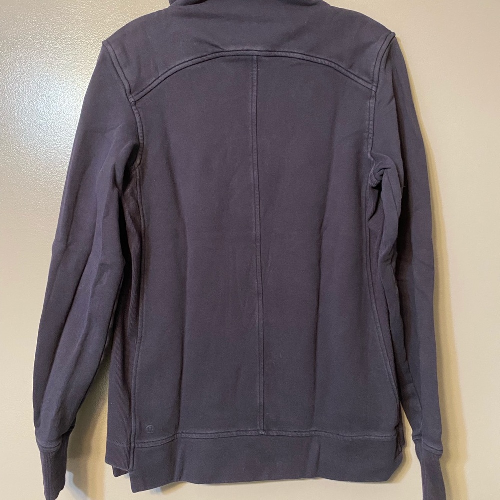 Lululemon press pause pullover - Picture 2 of 7